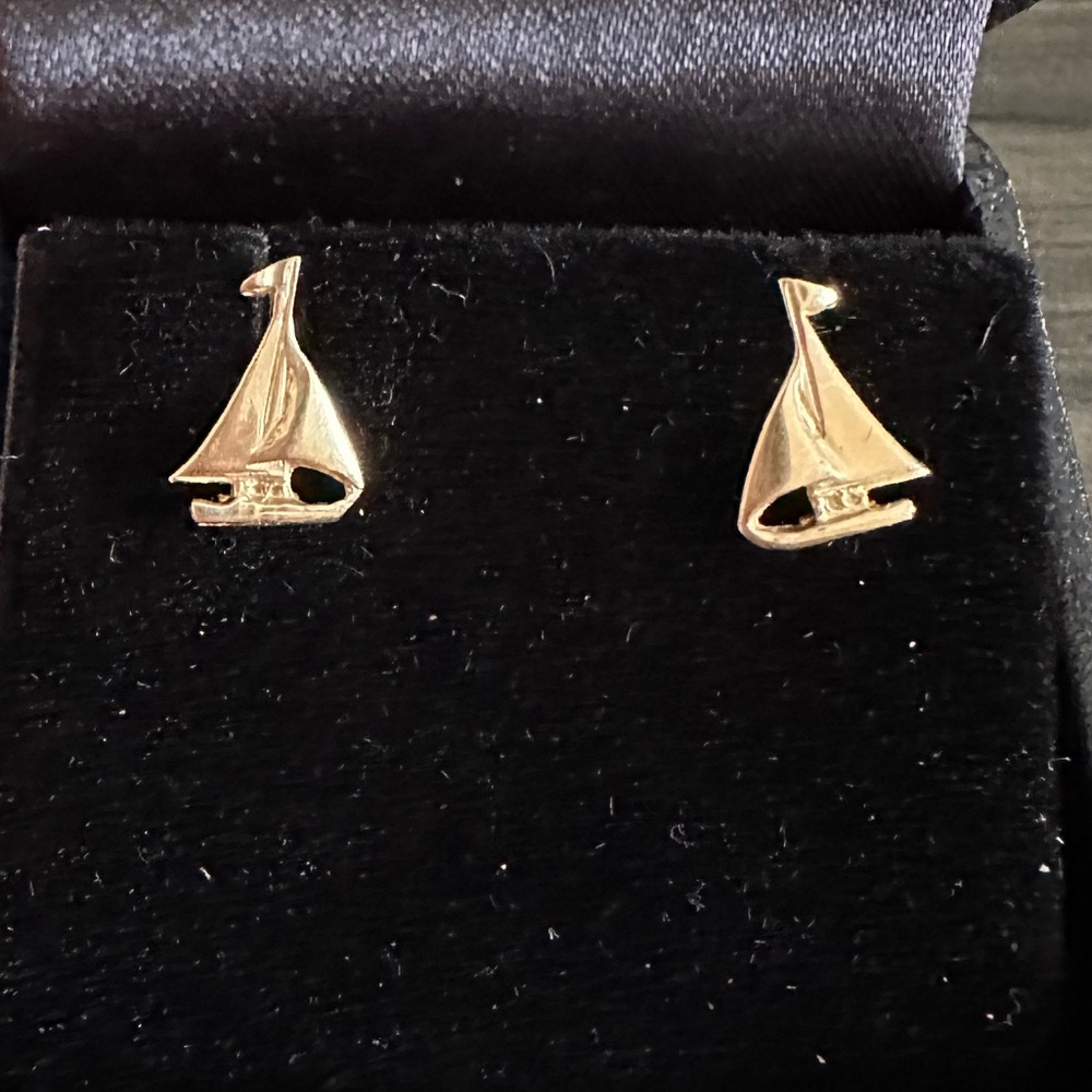 Sailboat earrings